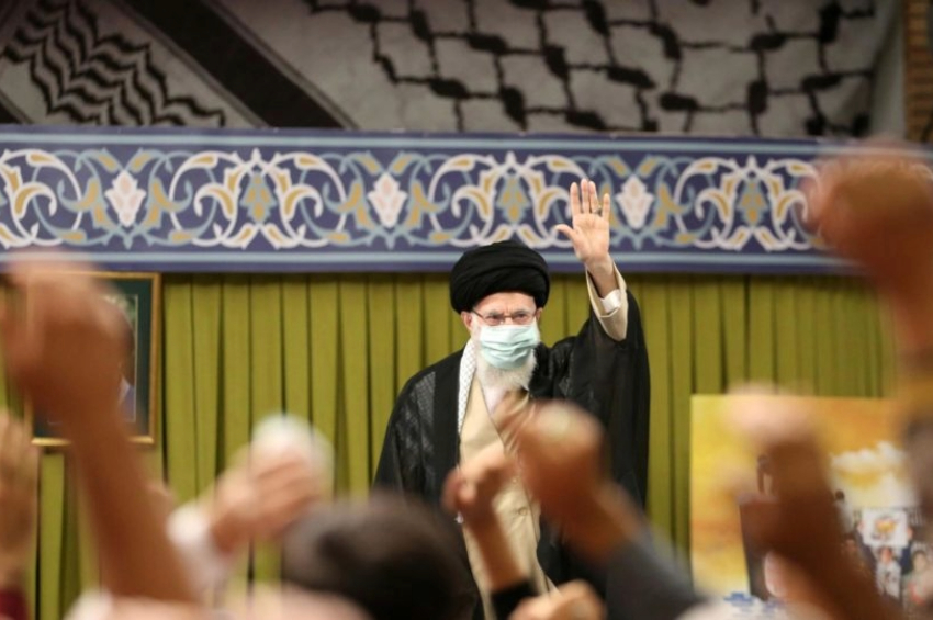 O regime iraniano, liderado por Ali Khamenei, é um forte repressor da liberdade das mulheres | Foto: EFE/ Oficina do Líder Supremo do Irã