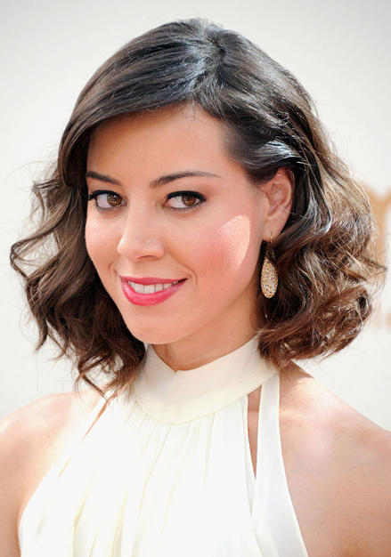 Aubrey Plaza Shows that a bob does NOT need to be boring
