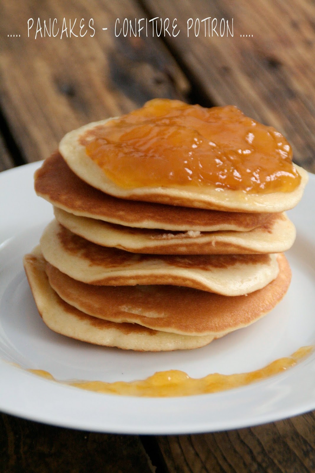 http://etcharlottedecouvritlacuisine.blogspot.fr/2014/10/pancakes-confiture-de-potiron.html