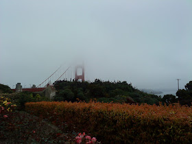 by E.V.Pita...Walking for The Golden Gate Bridge on foot (San Francisco Bay, USA) / Por E.V.Pita...Caminando por el Golden Gate / O Golden Gate a pé