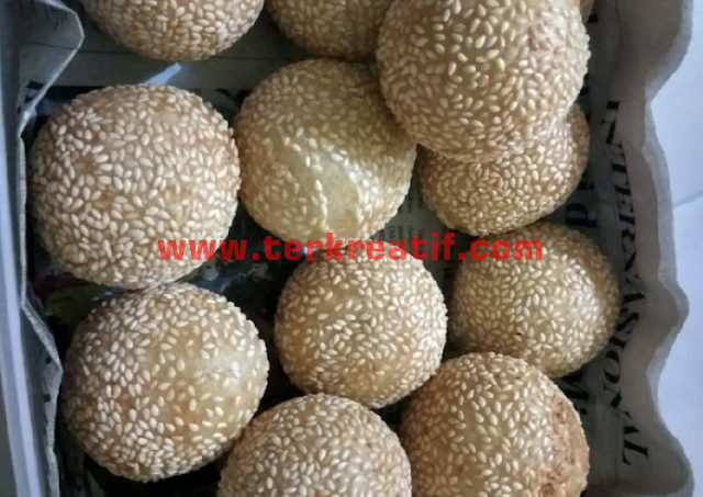 Resep Kue Tradisional Onde-Onde yang Manis dan Gurih 