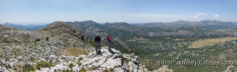 Subida al Martín Gil y Crestería de Sierra Blanquilla