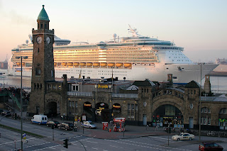 Gambar Kapal Pesiar MS Freedom of The Seas