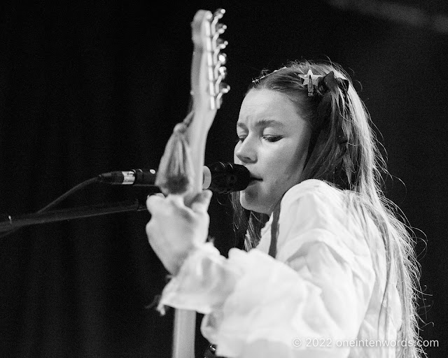 Wet Leg at The Phoenix Concert Theatre on August 2, 2022 Photo by John Ordean at One In Ten Words oneintenwords.com toronto indie alternative live music blog concert photography pictures photos nikon d750 camera yyz photographer