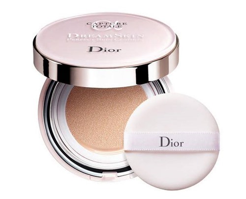 dior-capture-totale-dreamskin-perfect-skin-cushion-foundation-2016