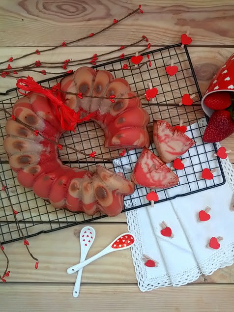 San Valentín Bundt cake Fresas Cava Cuca Bizcocho Corazón Marmolado Rojo