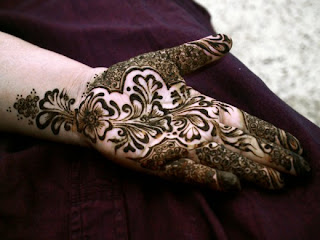 Eid-Mehandi-Designs-2011-Wallpapers