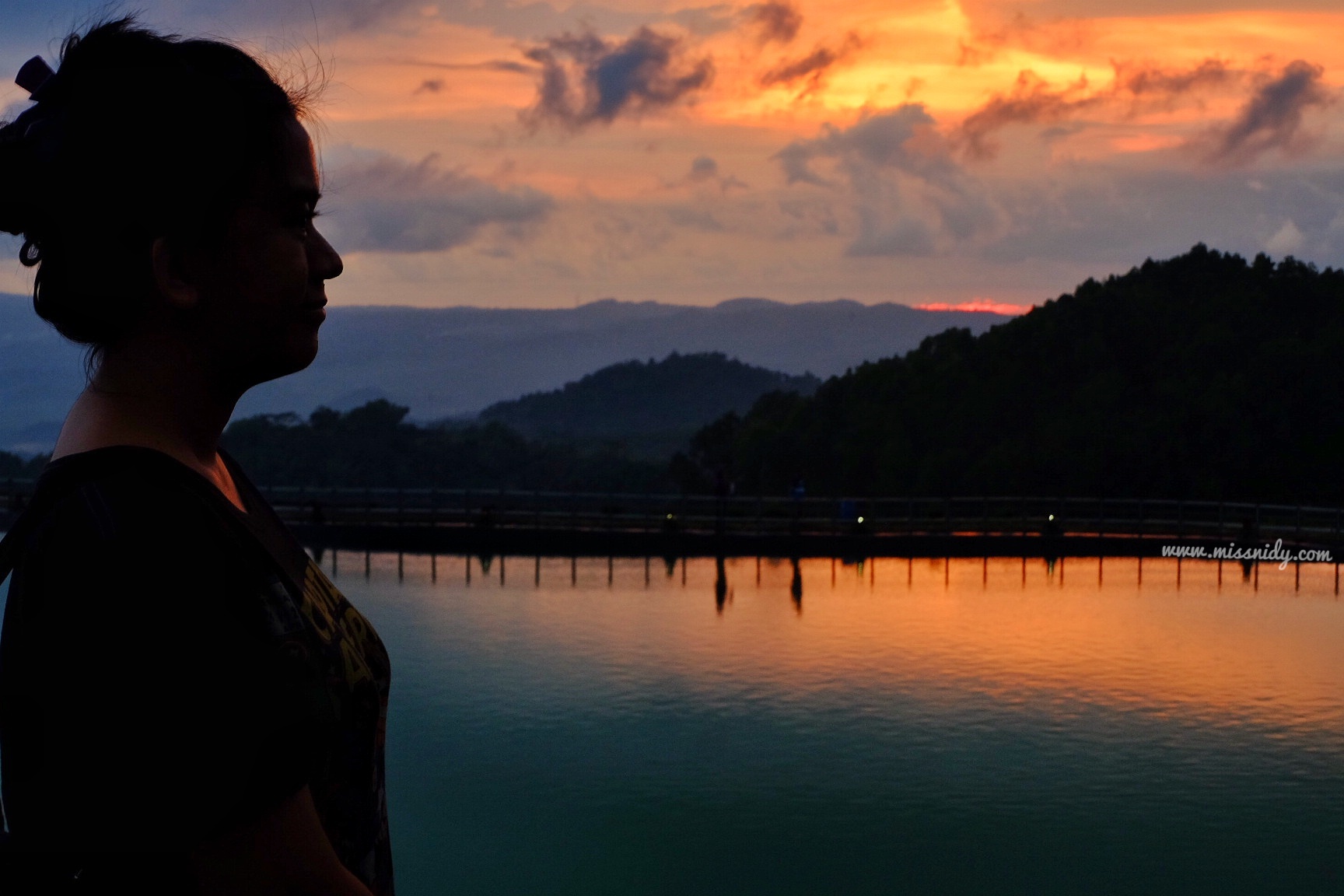 berburu sunset di embung nglanggeran