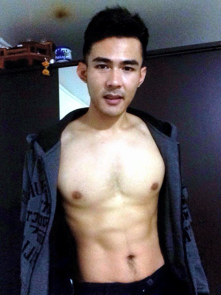 Gambar Pria Macho  Foto Pria  Ganteng Indonesia Parfum 