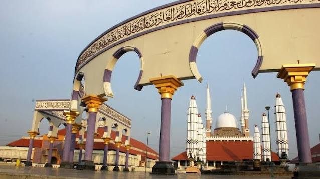 . Masjid Agung Semarang