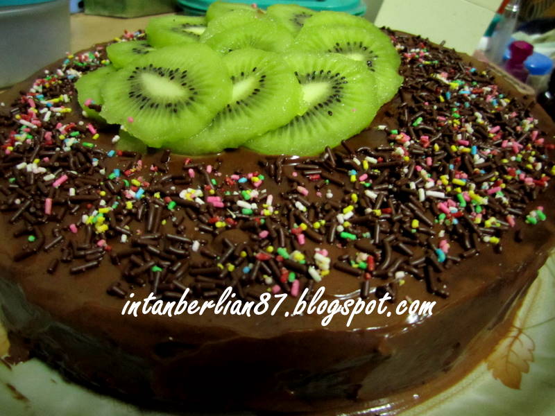 Resepi Banana Chocolate Cake yang sangat senang dan super 