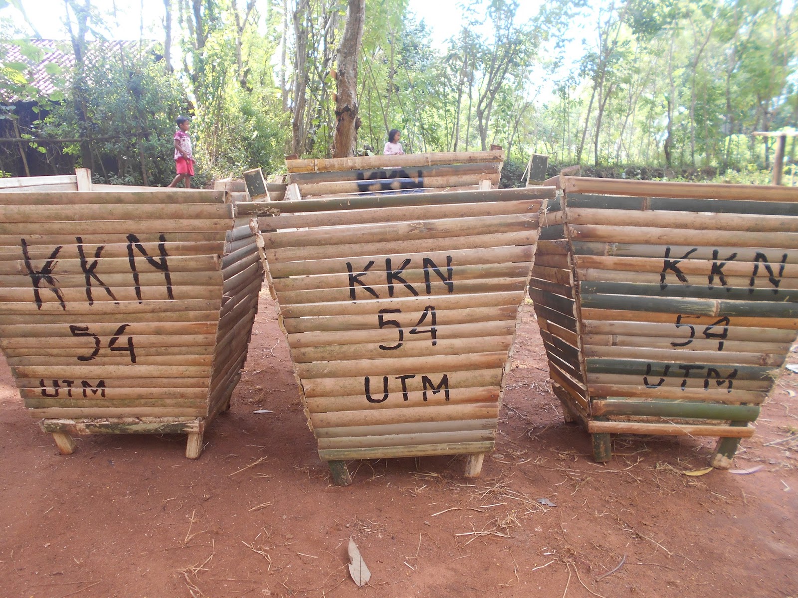 Cara Membuat Tempat Sampah Dari  Bambu Dan Kayu  Sederet 