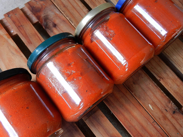 Sauce tomate maison et conservation en bocaux