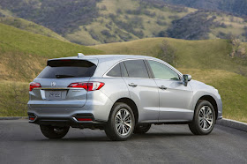 Rear three-quarter view of 2016 Acura MDX Advance