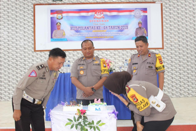 Keluarga Besar Polres Selayar Gelar, Syukuran Di HUT Lantas Ke - 64