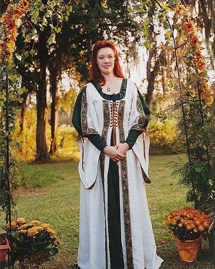 Irish wedding dresses in the 1600's