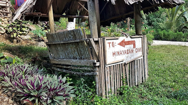 roadside signage - the way to Hinayagan Cave