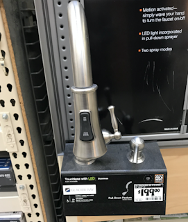 Image of the faucet display at Home Depot