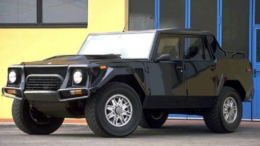 Lamborghini LM002