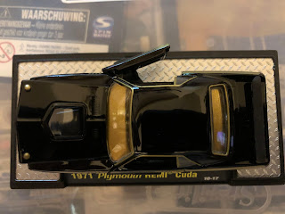 M2 Machines Release 12 Gold Chase 1971 Plymouth HEMI Cuda 10-17