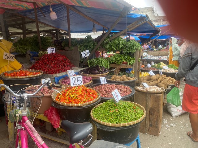 Stok Terjaga Akhir Pekan, Harga Pangan Merosot Tajam