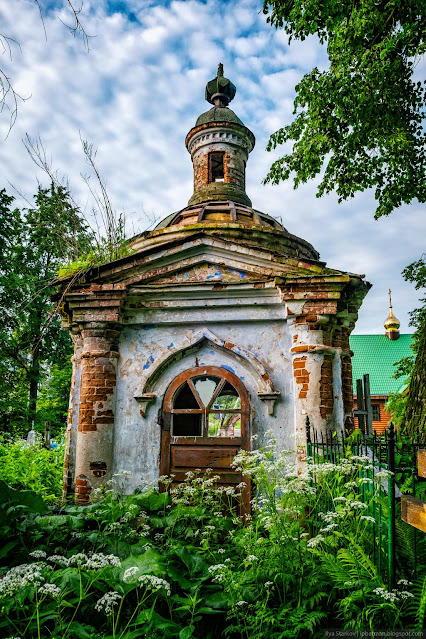 Старая часовня-усыпальница