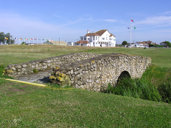 Royal Cinque Ports GC - Awaits the Amateur 2013
