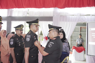 Pelantikan dan Pengambilan Sumpah Kasubsi Pelayanan Rutan Pangkajene