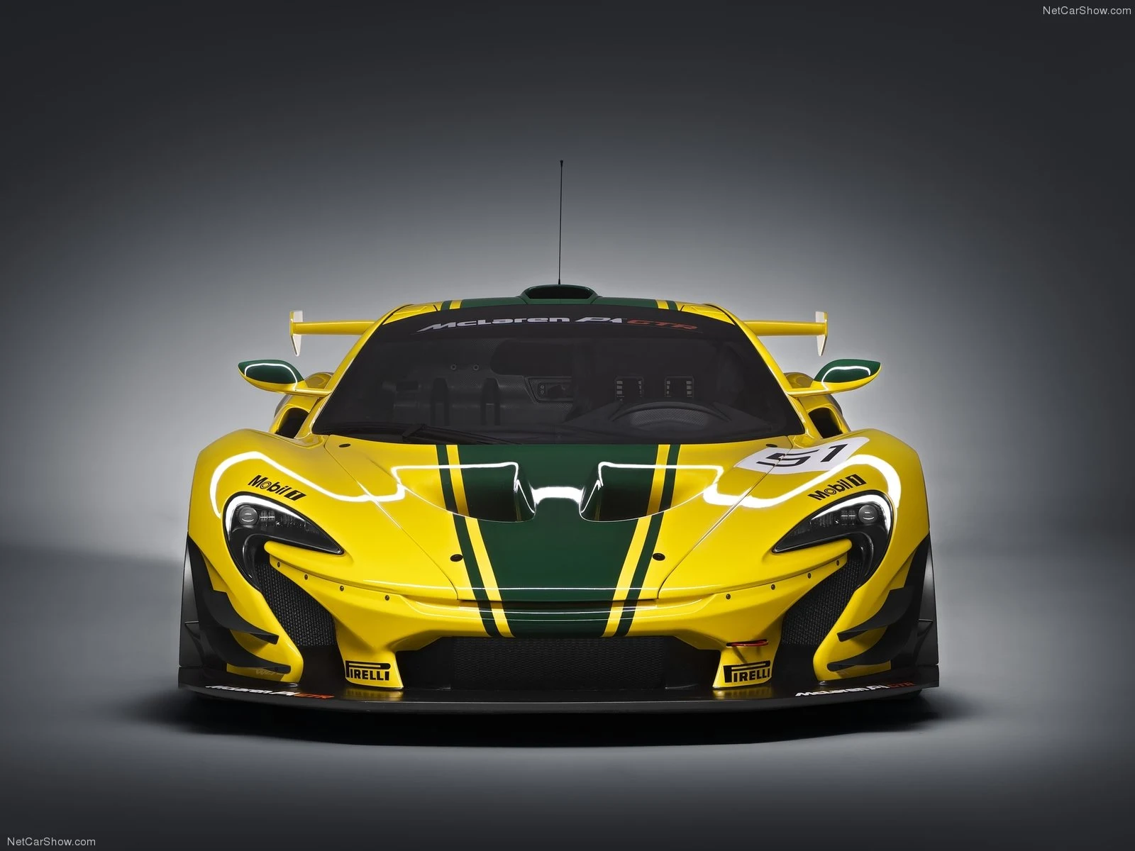 Hình ảnh siêu xe McLaren P1 GTR 2015 & nội ngoại thất