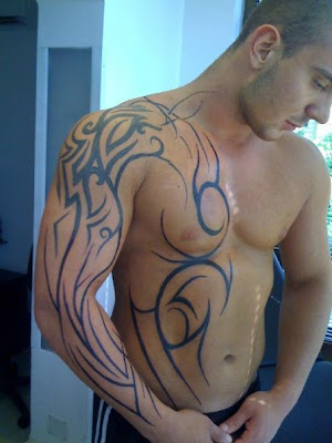Tribal Tattoo is thicker than a tattoo lain.It is often used the tattoo art 
