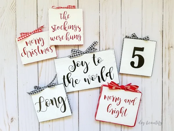 miniature farmhouse-style sign ornaments