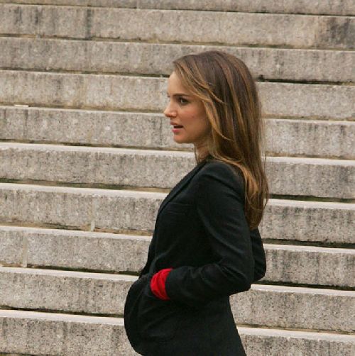 Natalie Portman Pregnancy Pics. Natalie Portman 6 Months