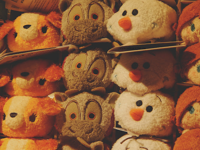 Lady, Sven, Olaf, Anna tsum tsums