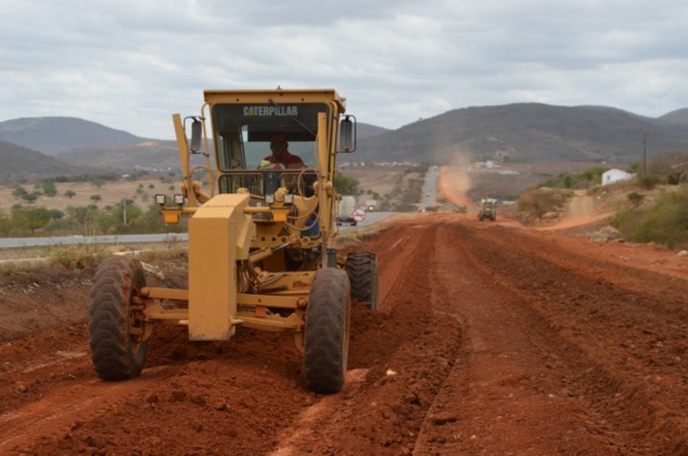 Obras avançam em trecho da BR-104, entre Caruaru e Pão de Açúcar