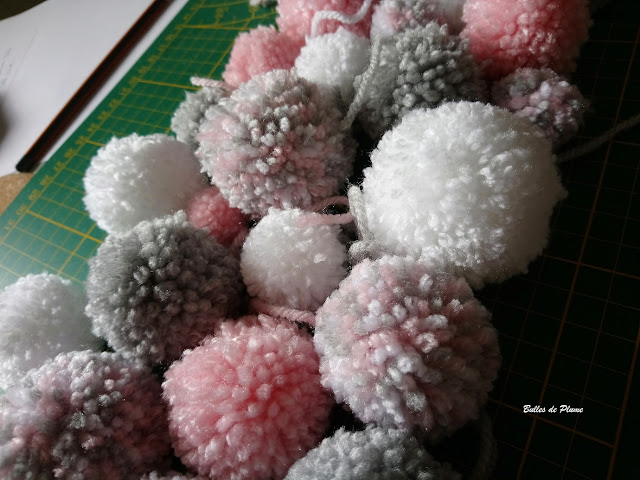 Bulles de Plume DIY Nuage Pompons