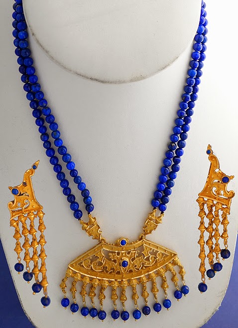 http://www.miranijewelers.com/necklaces.htm