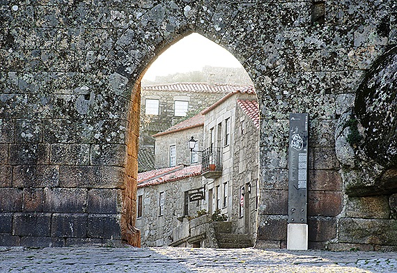 sortelha -  porta da vila 2