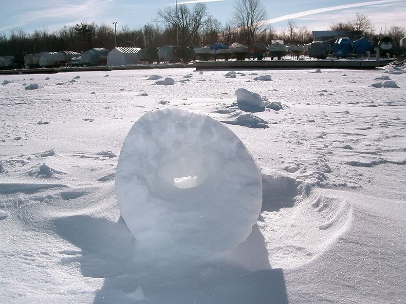 Snow Roller: A Strange Meteorological Phenomenon