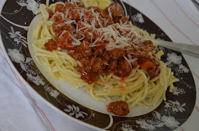 http://kuechenakrobatin.blogspot.de/2015/06/spaghetti-bolognesetobt-euch-aus-ohne.html