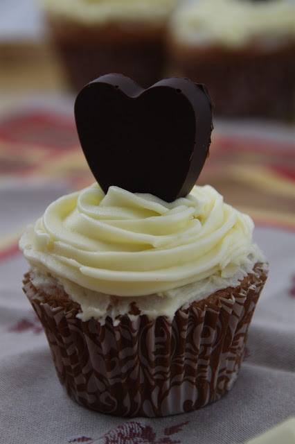 cupcakes-de-cafe, coffee-cupcakes, buttercream-de-chocolate-blanco