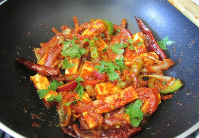 paneer frankie cooking