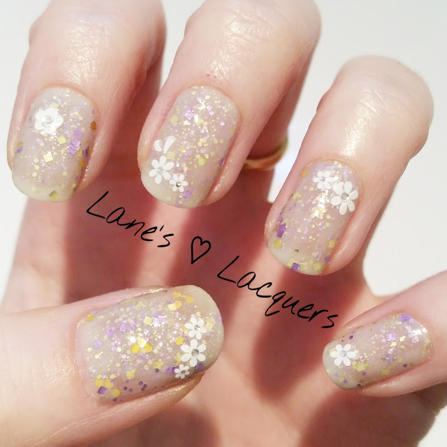 humpday-hare-polish-king-of-carat-flowers-nails (1)