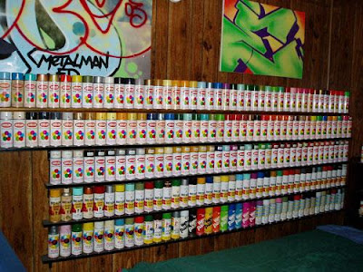 Spray many colors for make graffiti