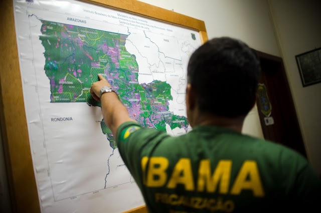 Ibama vai apurar responsabilidades por decisão de afundar sucata de porta-aviões na costa brasileira
