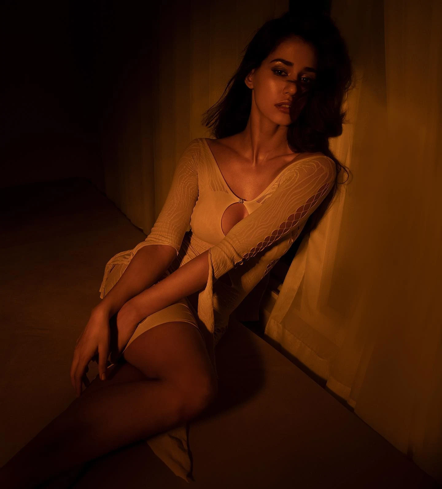 Disha Patani cleavage sexy body hot photoshoot