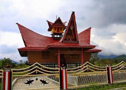 Rumah Adat Sumatera Utara - Pariwisata Sumatera Utara