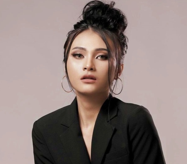 Biografi Profil Biodata Aziza Carmelita Alhafiz instagram ig Wikipedia Indonesia