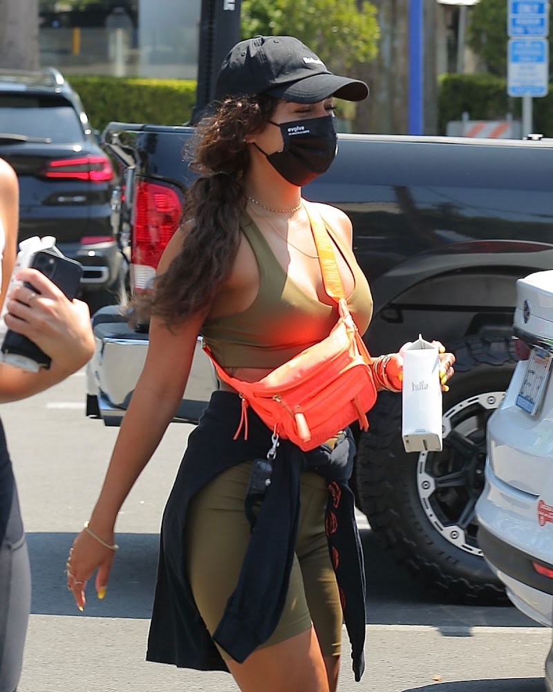 Vanessa Hudgens Leaves a Gym in Los Angeles 24 Aug -2020