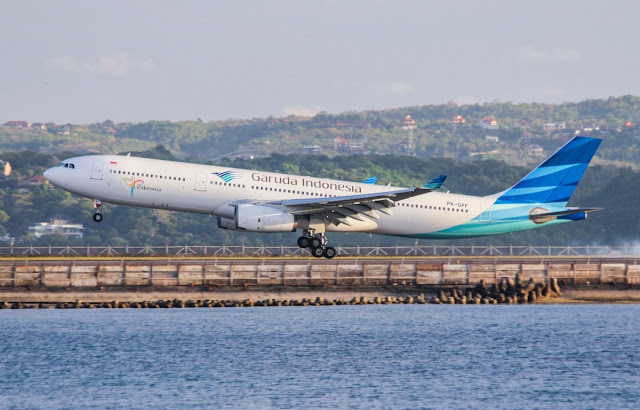 Garuda Indonesia Diverts A330-300