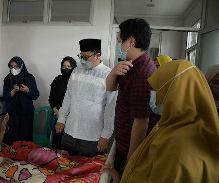 Jenguk Korban Pembacokan, Wali Kota Sukabumi Pastikan Penanganan Medis 